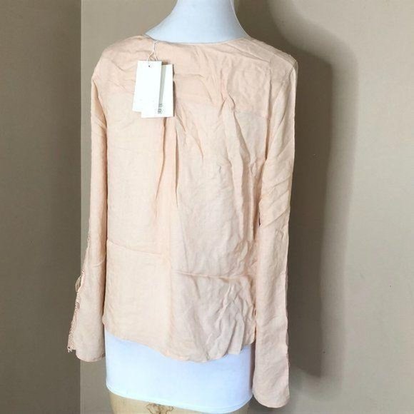 The Jetset Diaries Hyacinth Top Revolve in Blossom - Picture 9 of 12